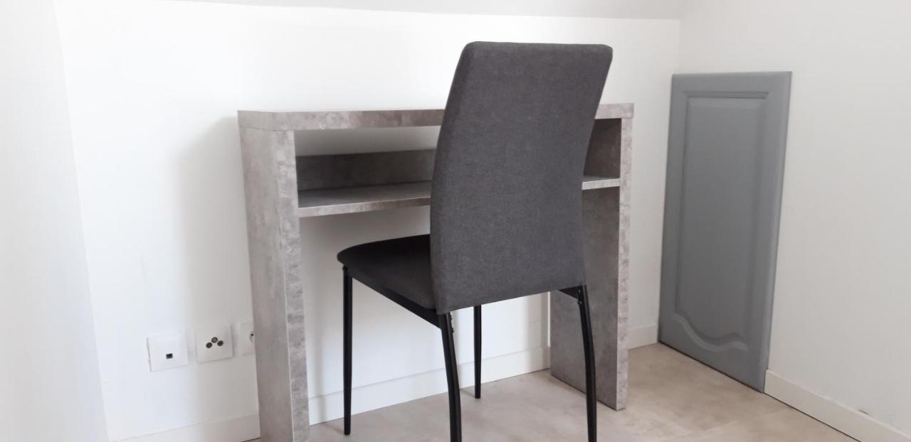 Triplex Confort, Plein Centre En Anjou